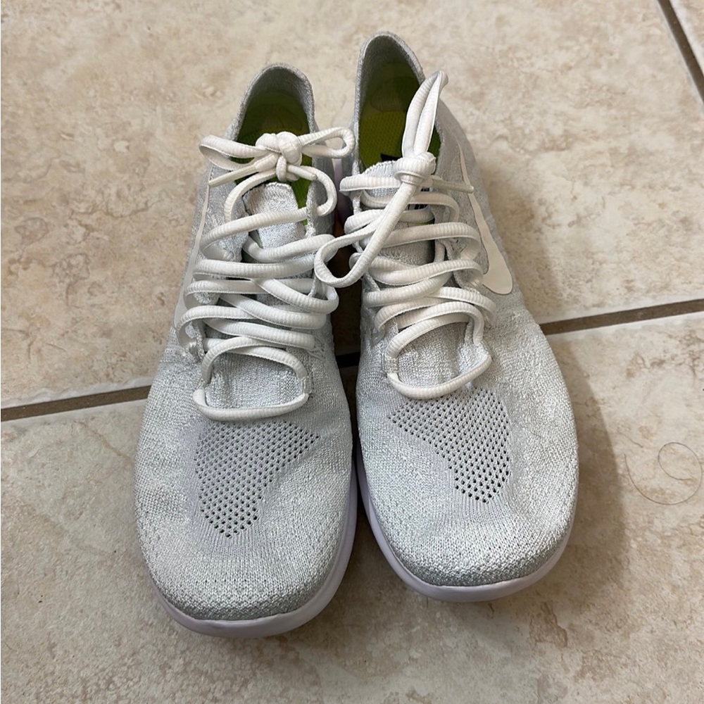 Women's Nike Free RN Flyknit 2018 White 880884-100 used once size 7